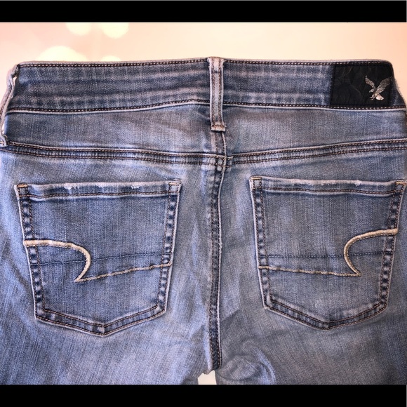 AMERICAN EAGLE SUPER STRETCH DISTRESSED JEANS - Picture 3 of 5